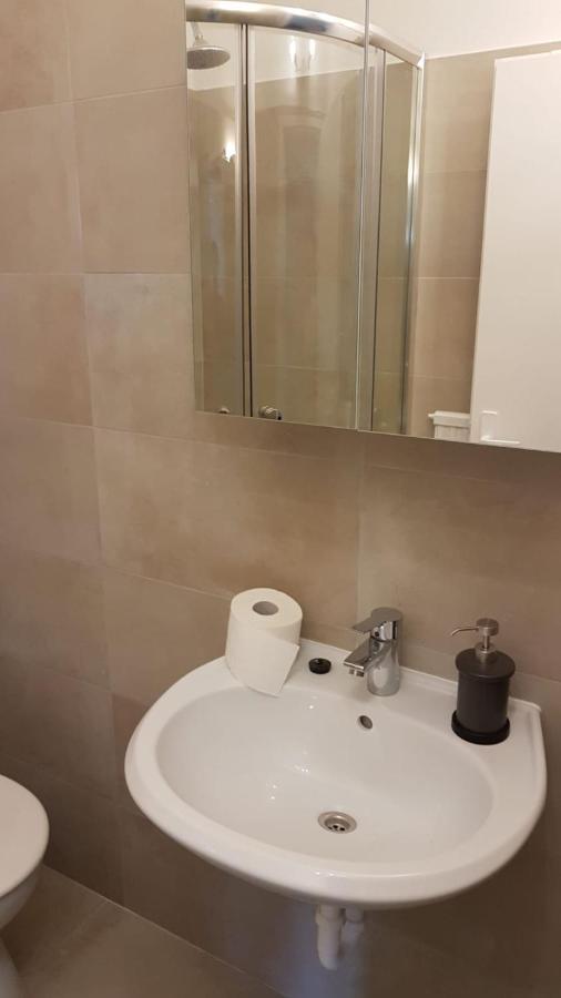 Excellent M&l Apartament *